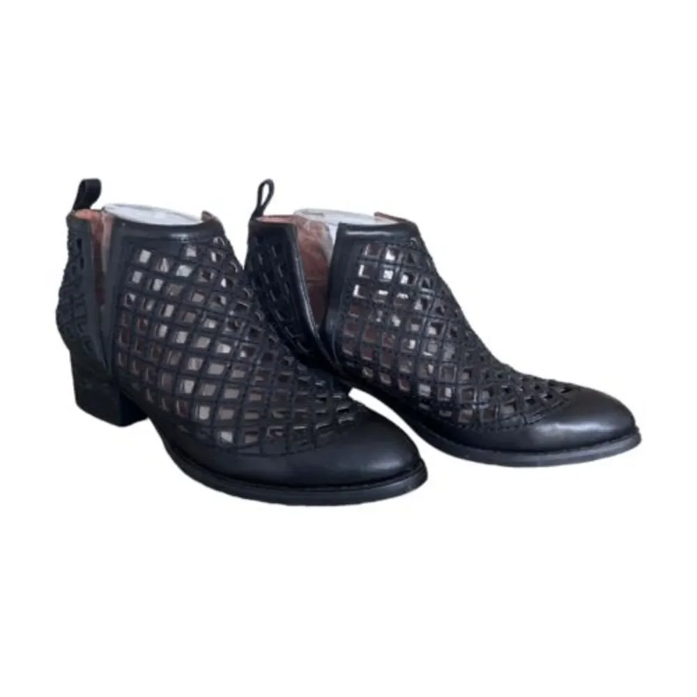 Jeffrey Campbell Women's Black‎ Leather Lattice Cutout Taggart Booties Size 7.5